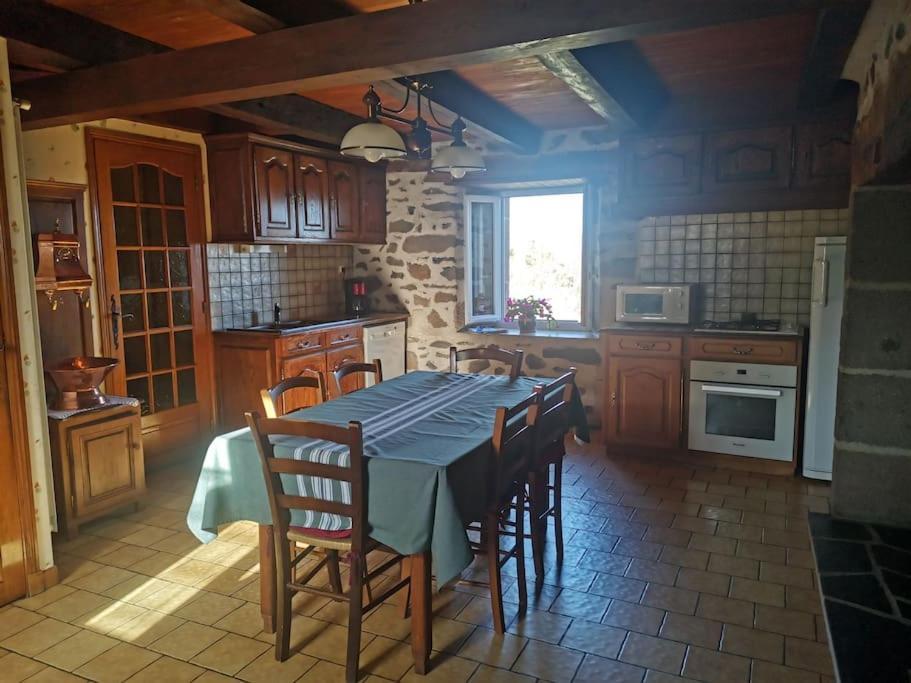 Maison Chez La Malie Le Monteil  Екстер'єр фото